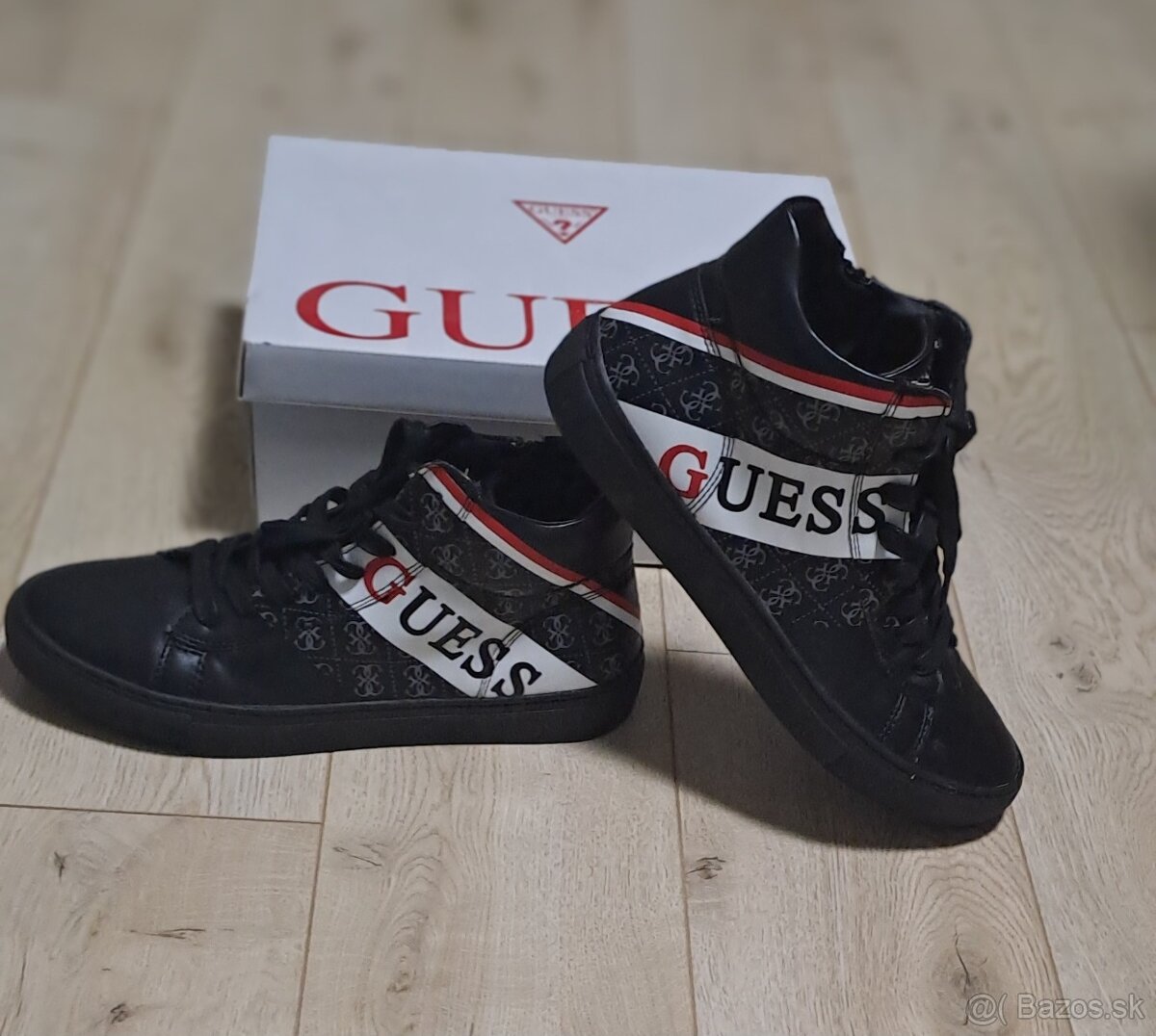 Nové pánske Guess  kožené čižmy č.42