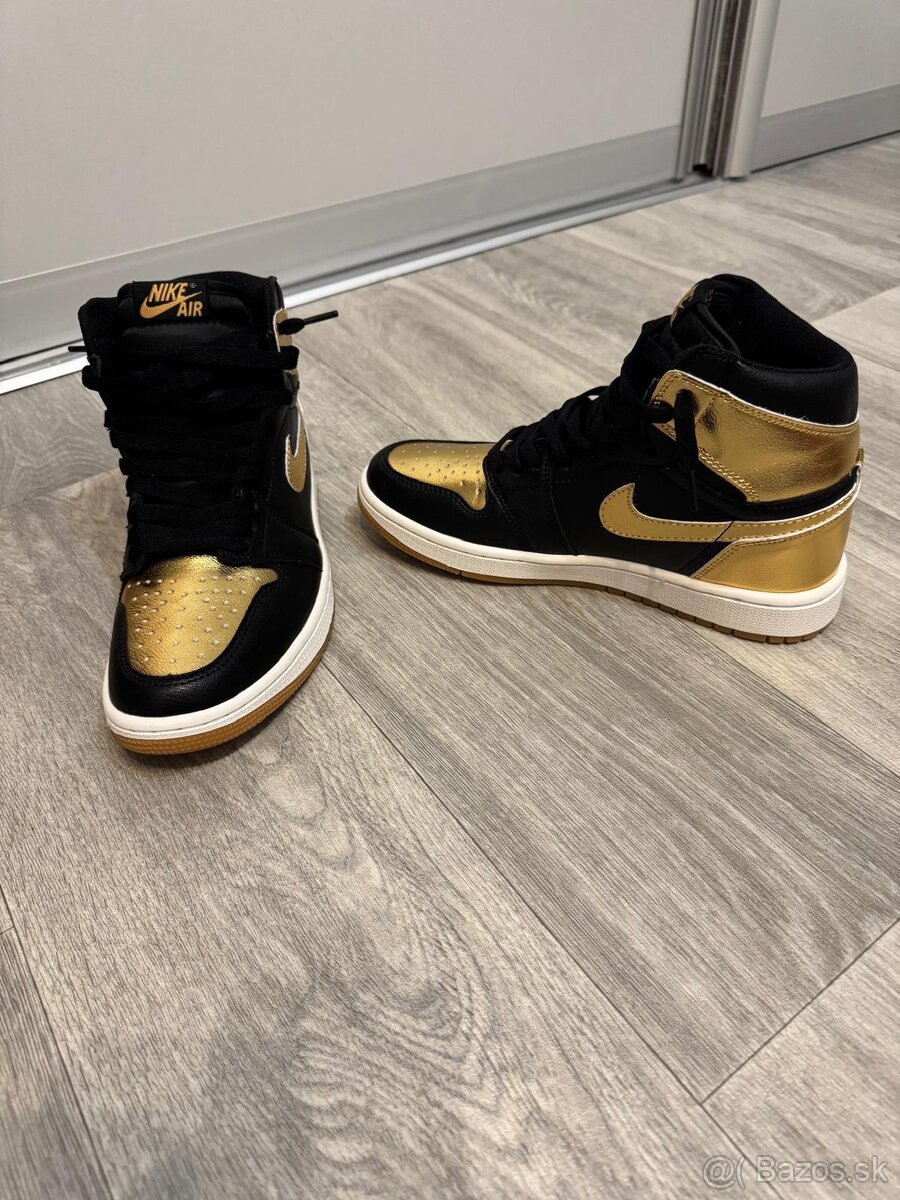 Jordan Nike 1 High Golden Black