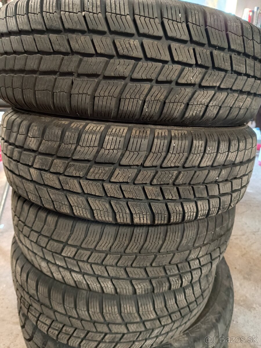 Zimne pneumatiky 175/65R15 -6,5m - 4 ks