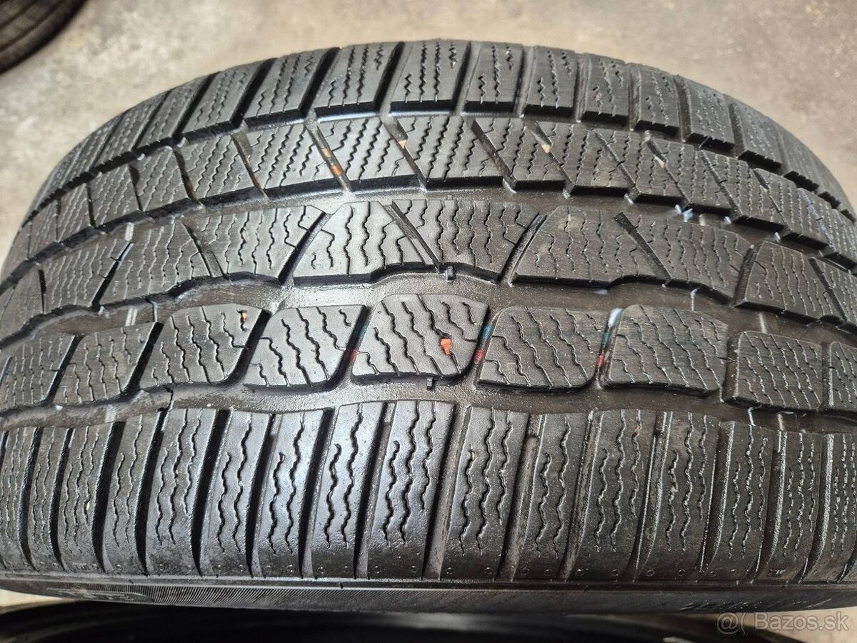 255/35 r19 zimné 4 ks CONTINENTAL dezén 7,5 - 6,9 mm