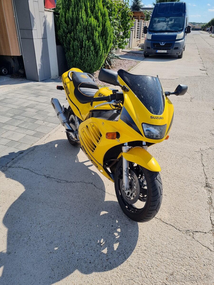 Suzuki rf 600r