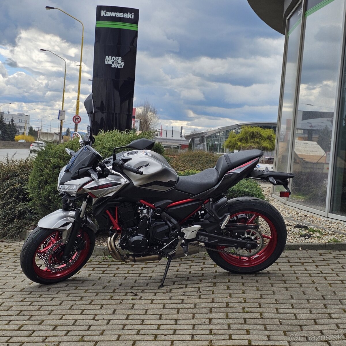 Kawasaki Z650 nová