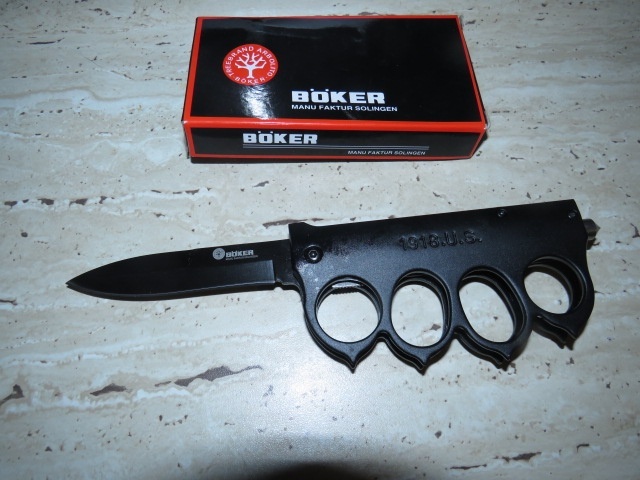 Predam novy noz BOKER,plus boxer