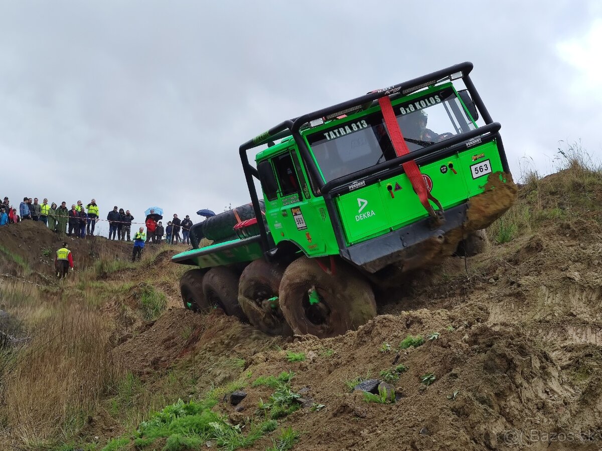 Tatra 813 8x8 truck trial