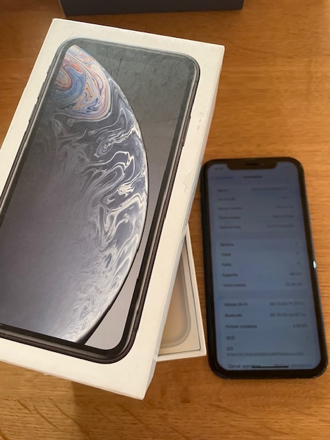 Krásny Iphone XR 64GB 80 percent