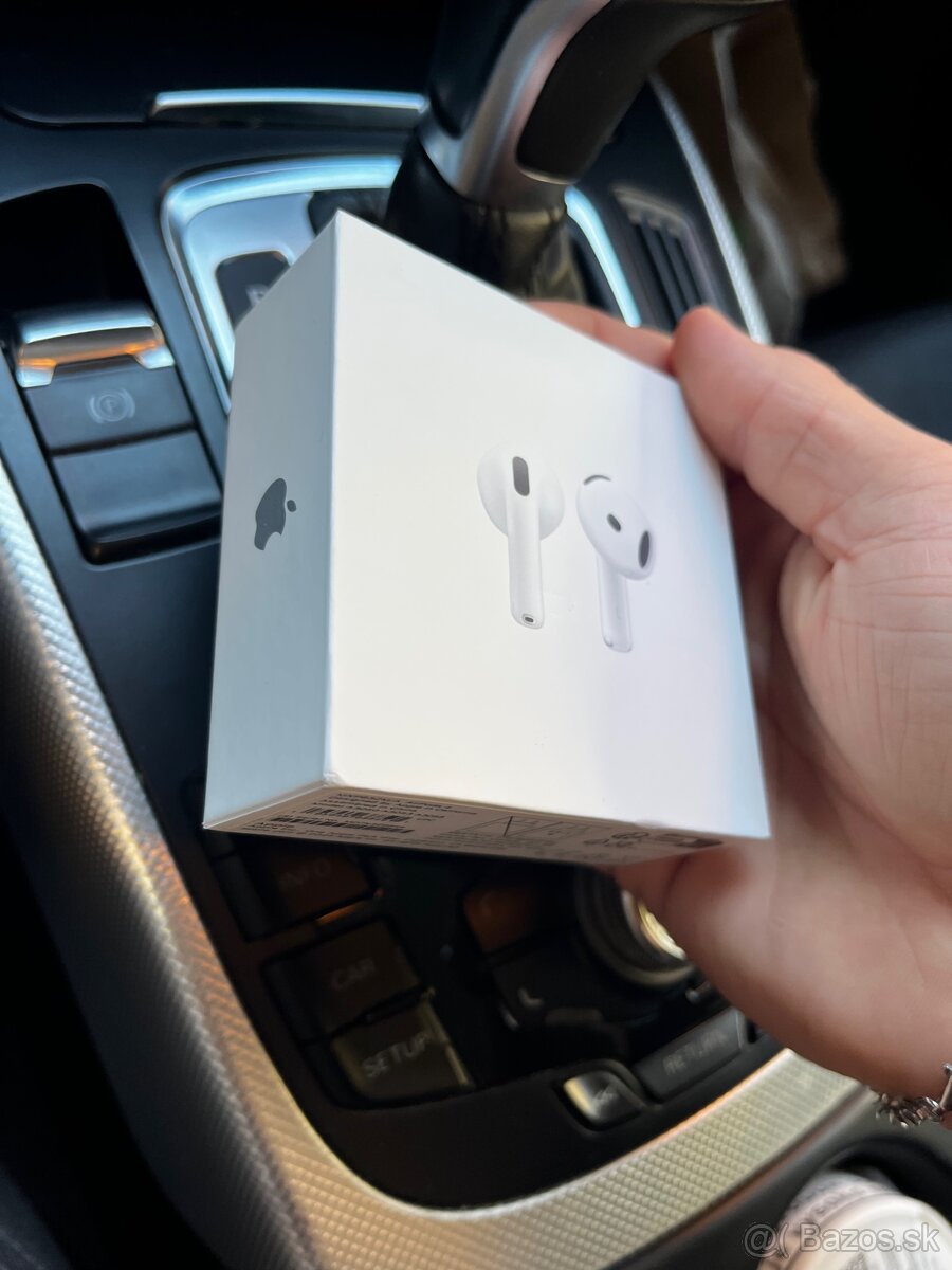 Apple AirPods (4. generácie)