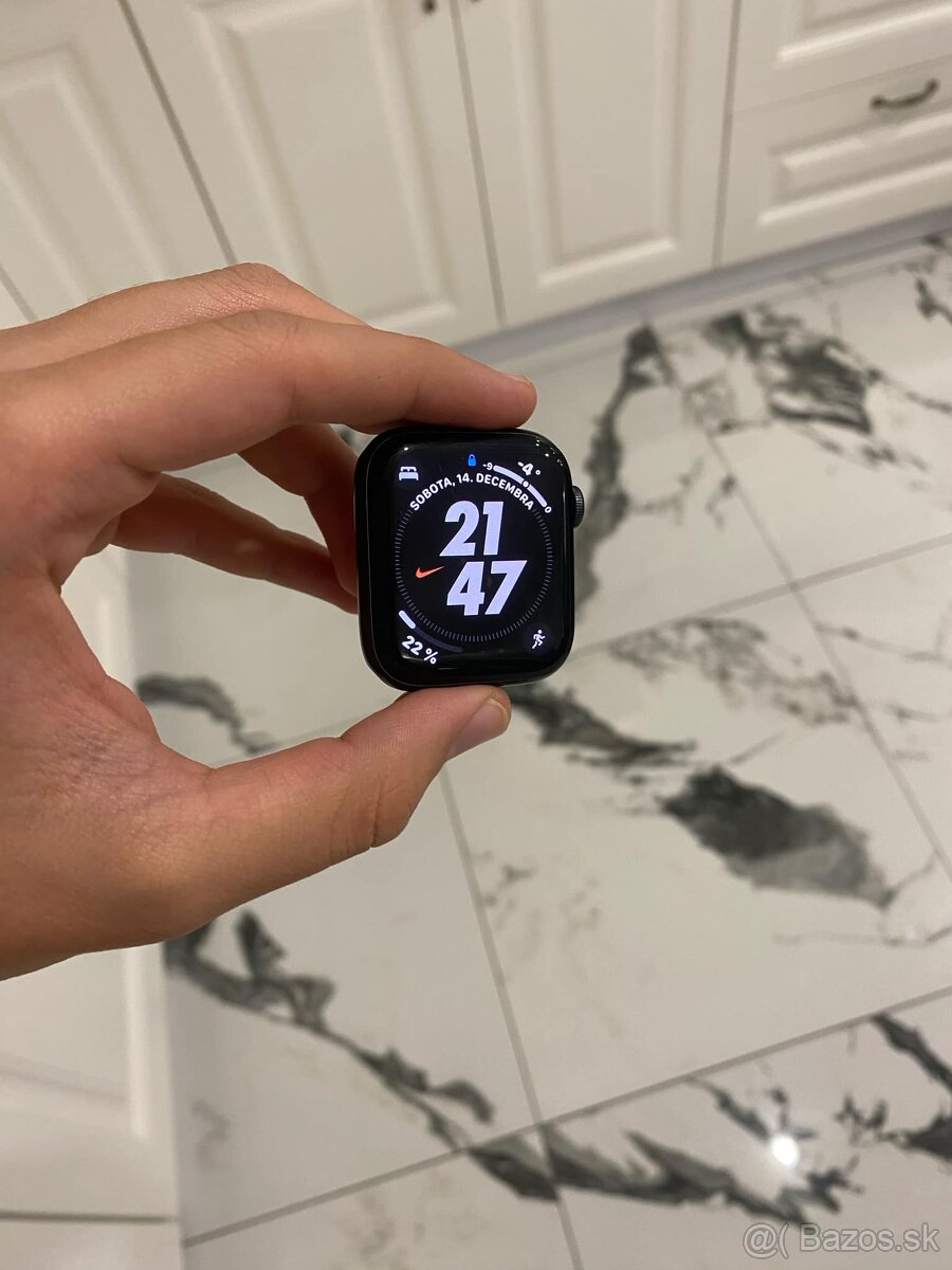 Apple watch SE 2022 44mm Cellular