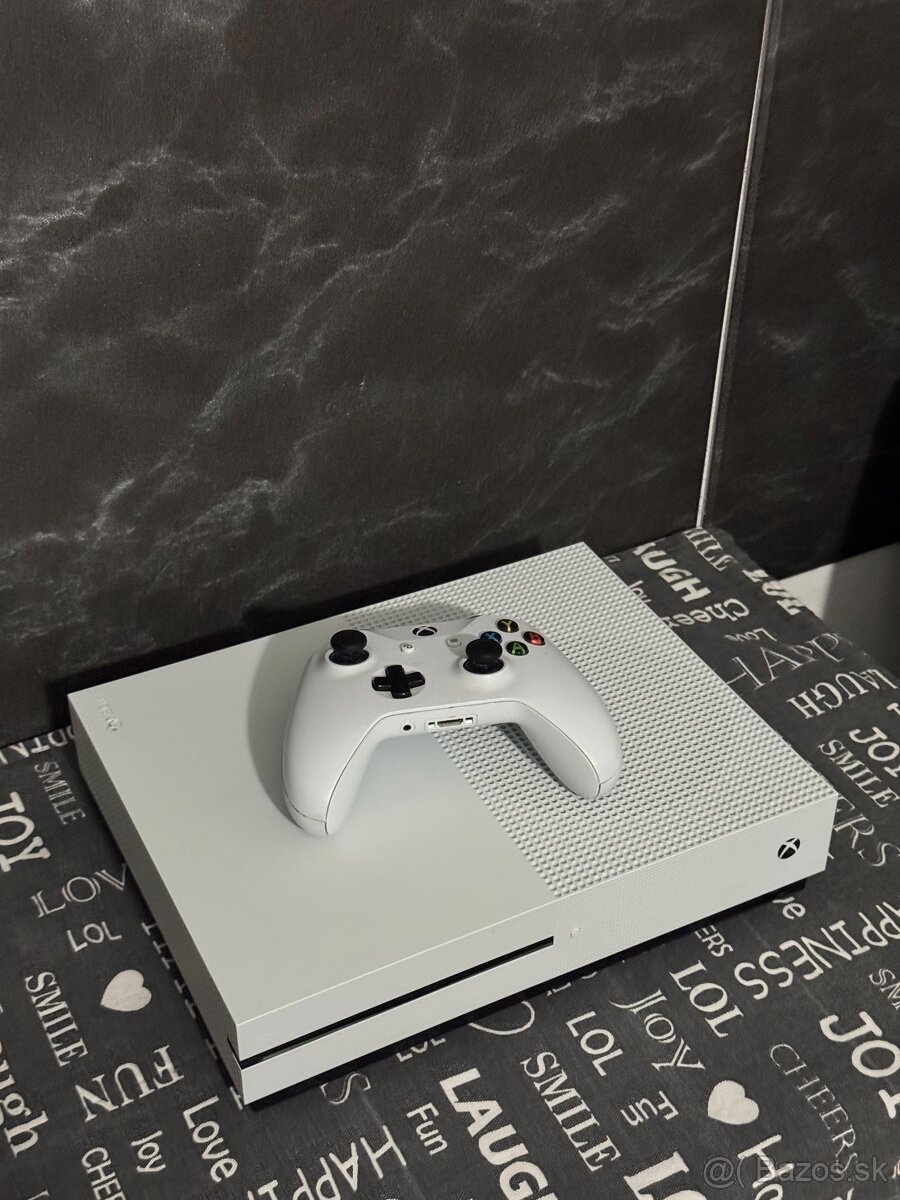 Xbox One S