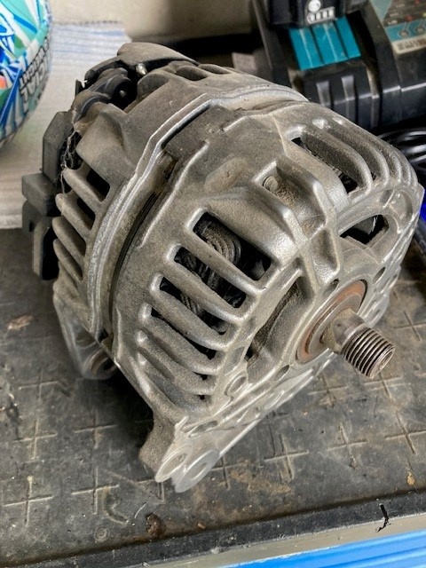 Alternator 90A