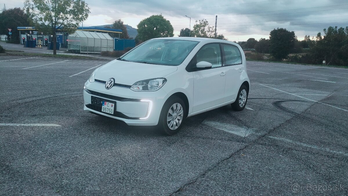 Volkswagen E-UP VW 37kWh  Top DPH