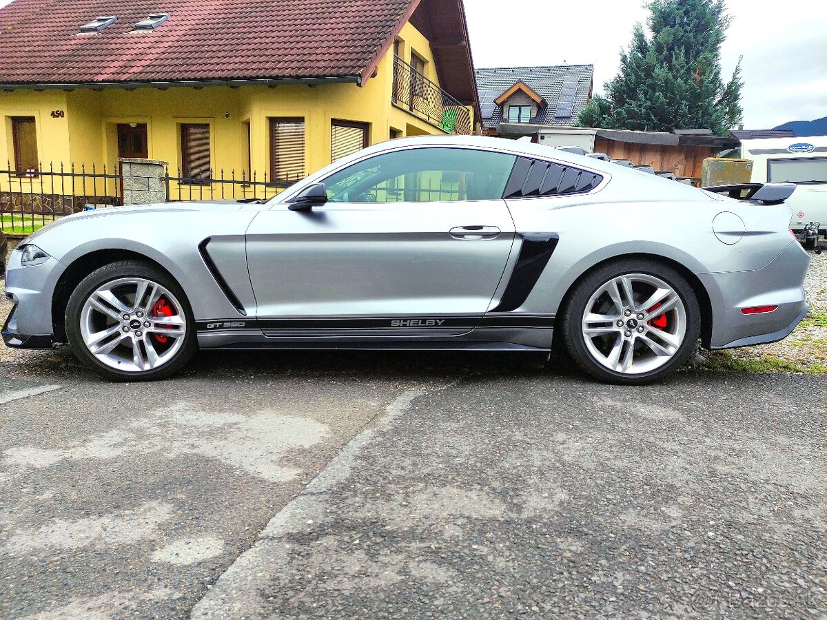 Ford Mustang model 2021