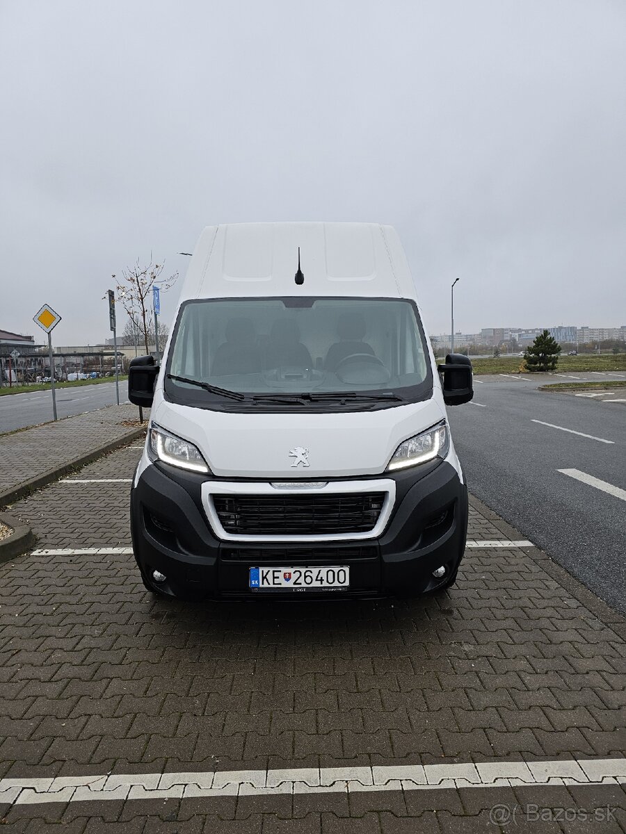 Peugeot Boxer 2022 L4H3 (1400km)