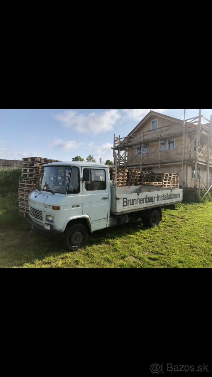 Valník Veterán Mercedes 508 D .Rakúsko