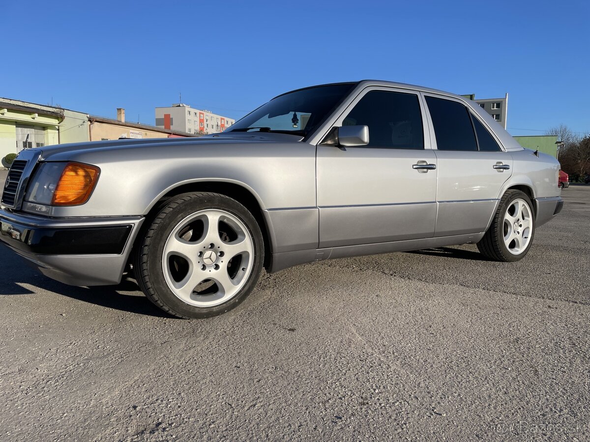 MERCEDES W124 300D