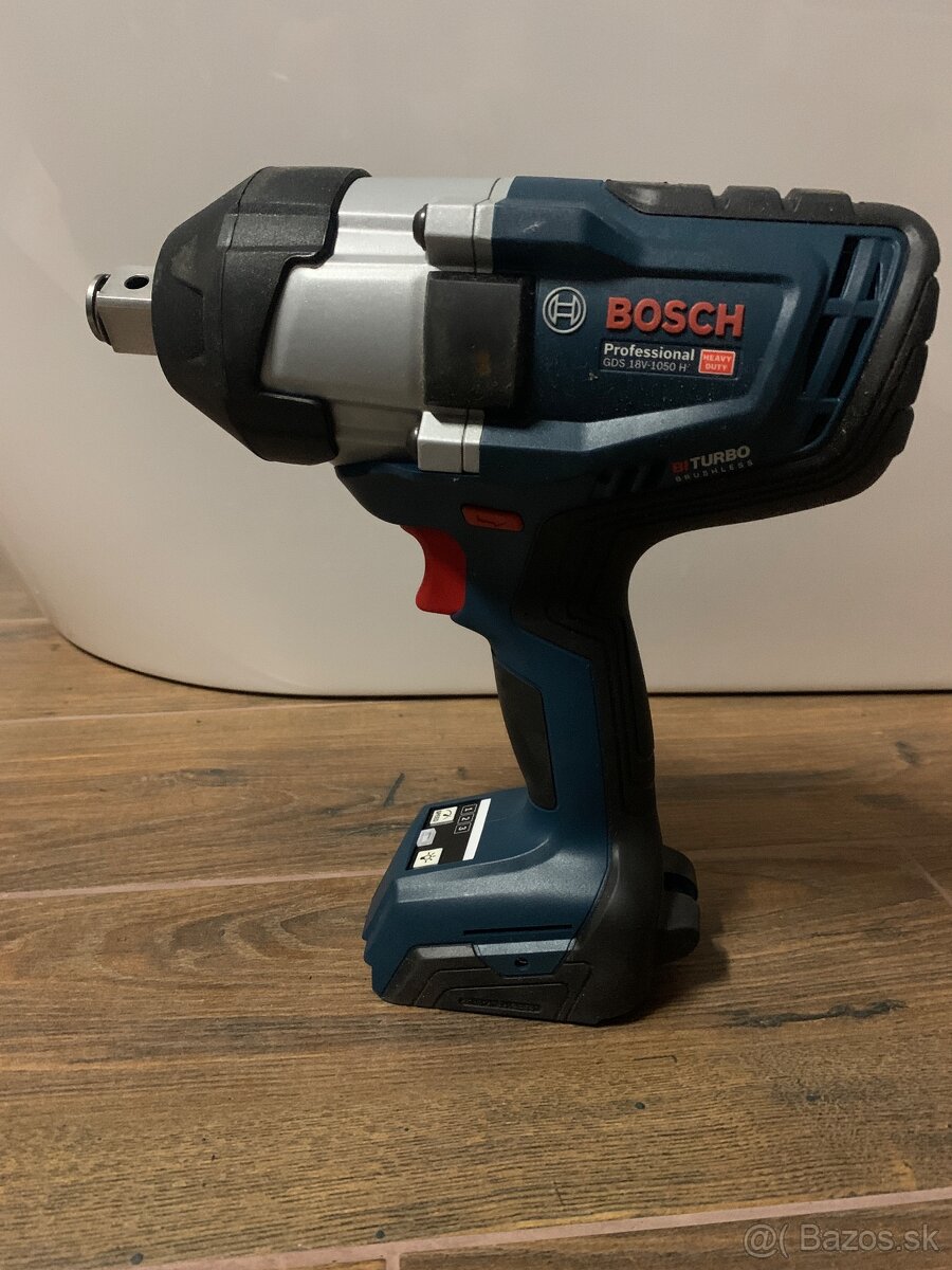 Bosch  professional GDS 18V 1050 H rázový uťahovák