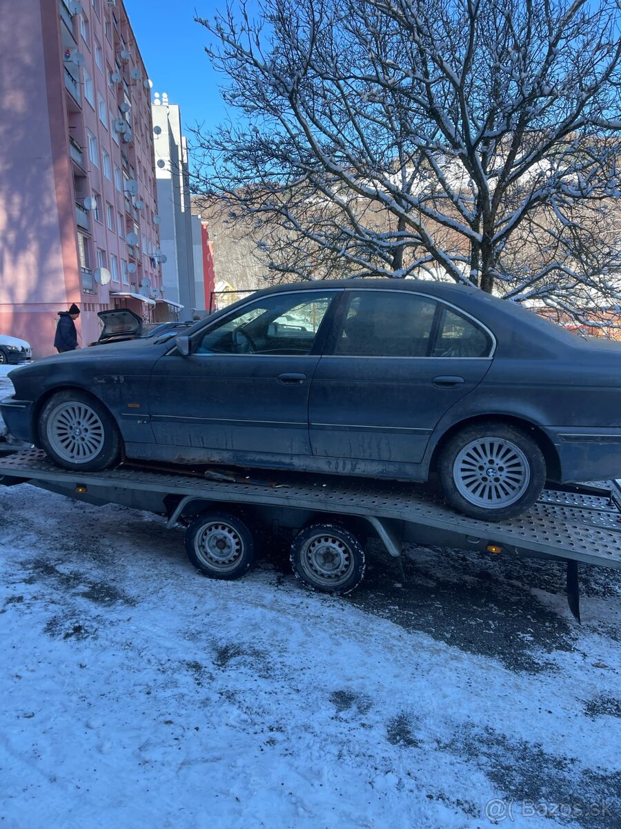 Zdravim Rozpredám BMW e39