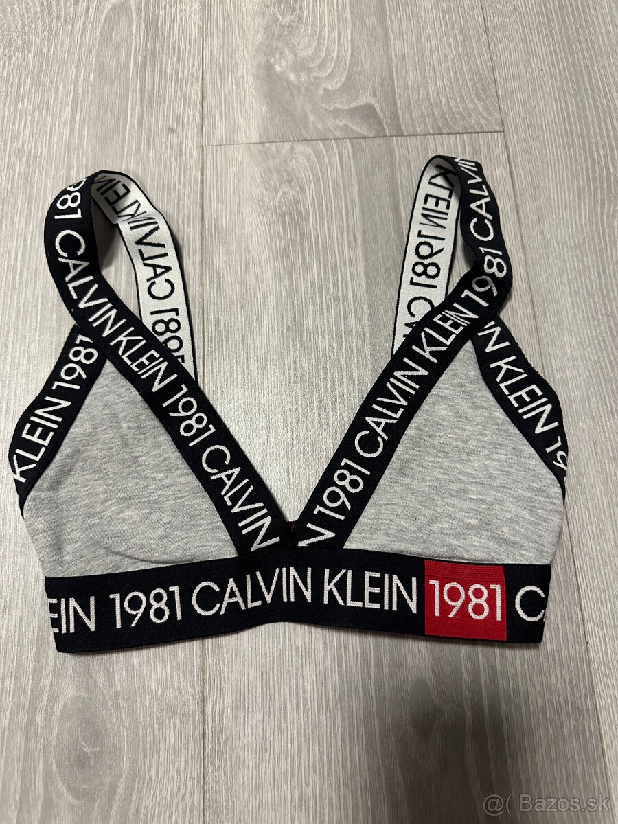 Sportova podprsenka Calvin Klein XS