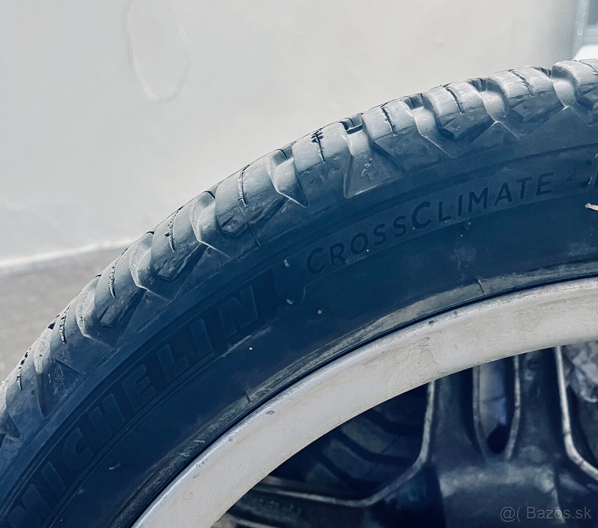 Michelin CROSSCLIMATE 2 245/40 R18 97Y Celorocne