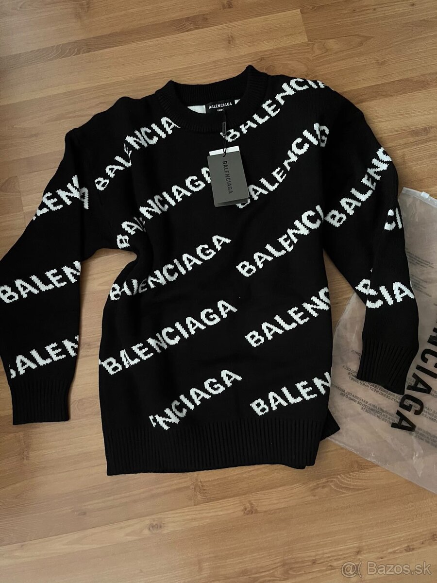 BALENCIAGA sveter