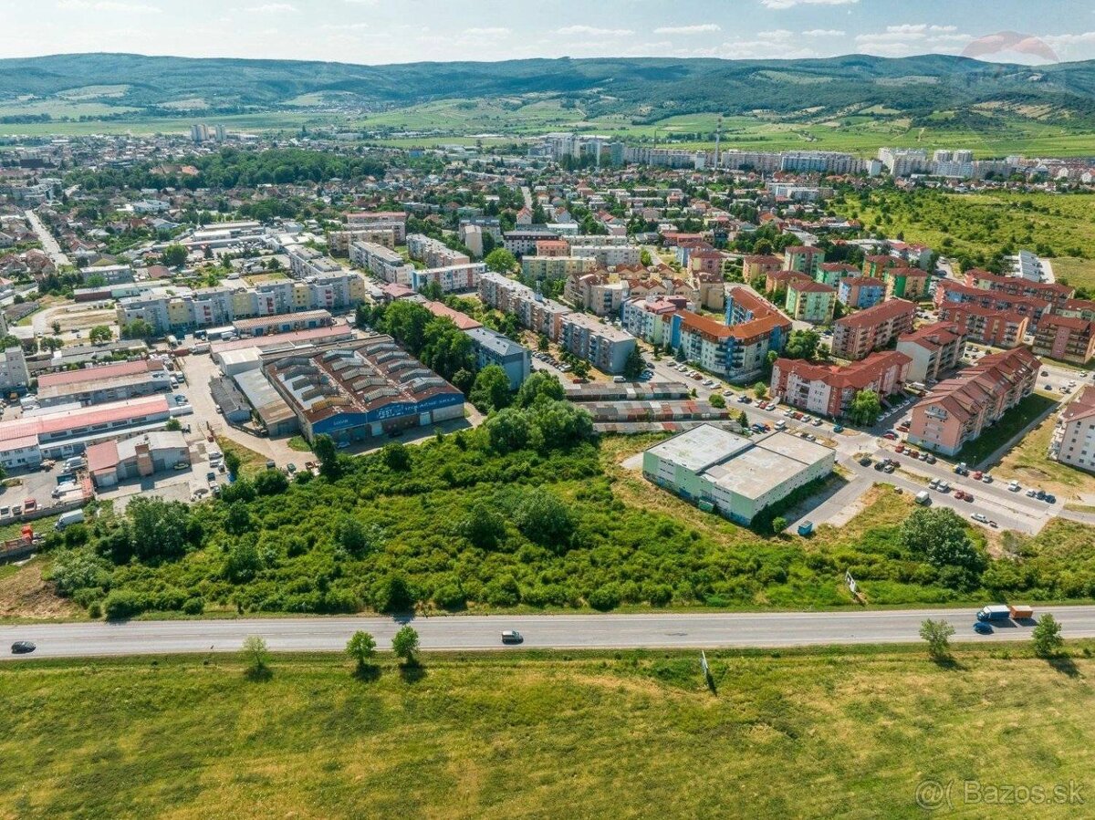 Pozemok pre bytovú výstavbu, polyfunkciu, občiansku vybaveno