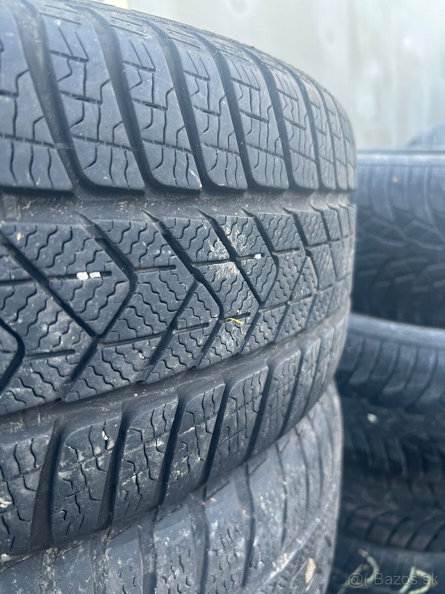 Pneu 225/50 r17 ZIMNÉ