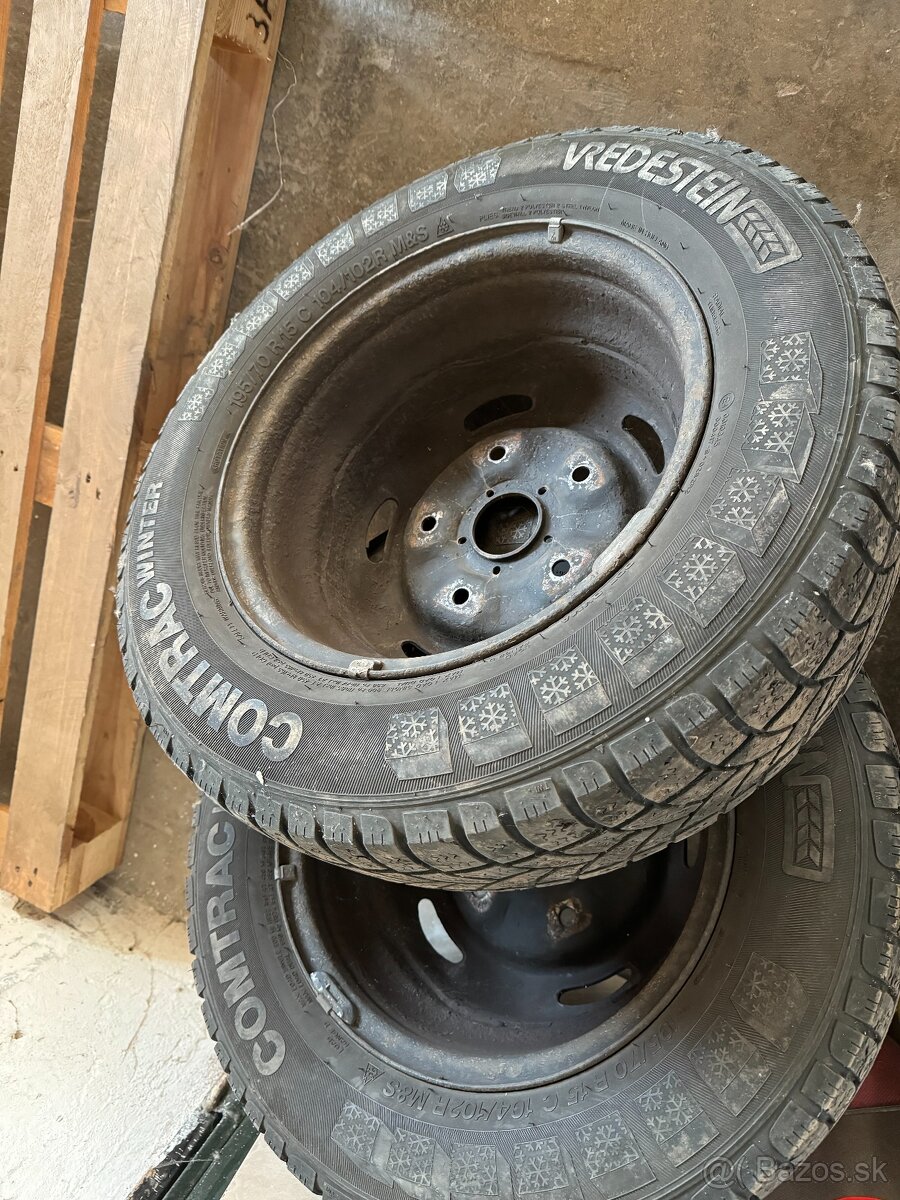 195/70 R15 c