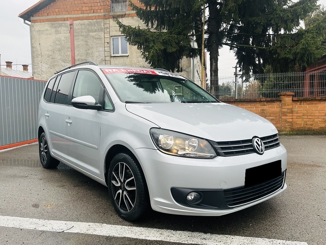 Volkswagen Touran 1.6 TDI Comfortline DSG✅