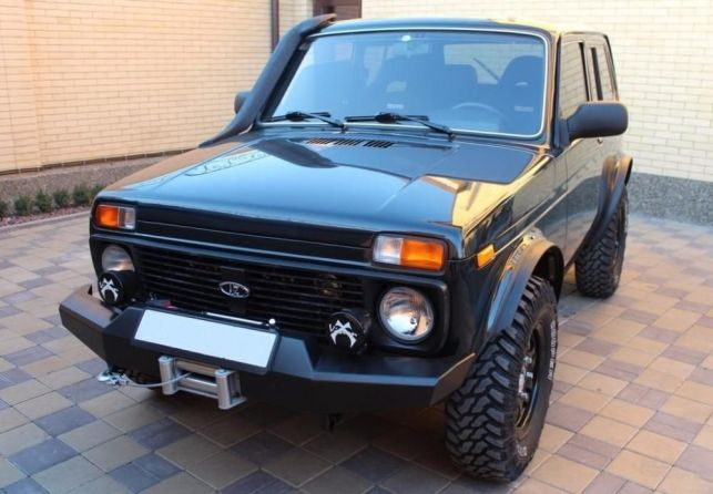 LADA 4x4 NIVA - silový nárazník