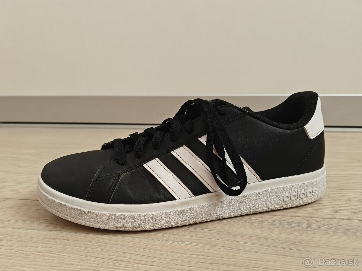 Čierne tenisky Adidas