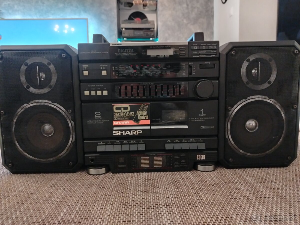 Sharp Cd-X9 Boombox, tape, tuner, AUX, cd