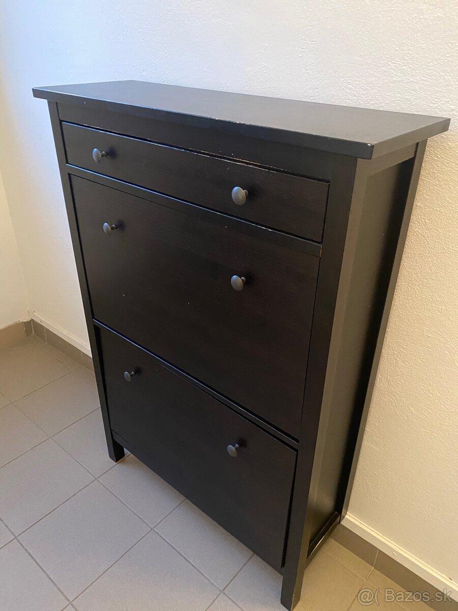 IKEA Botník HEMNES