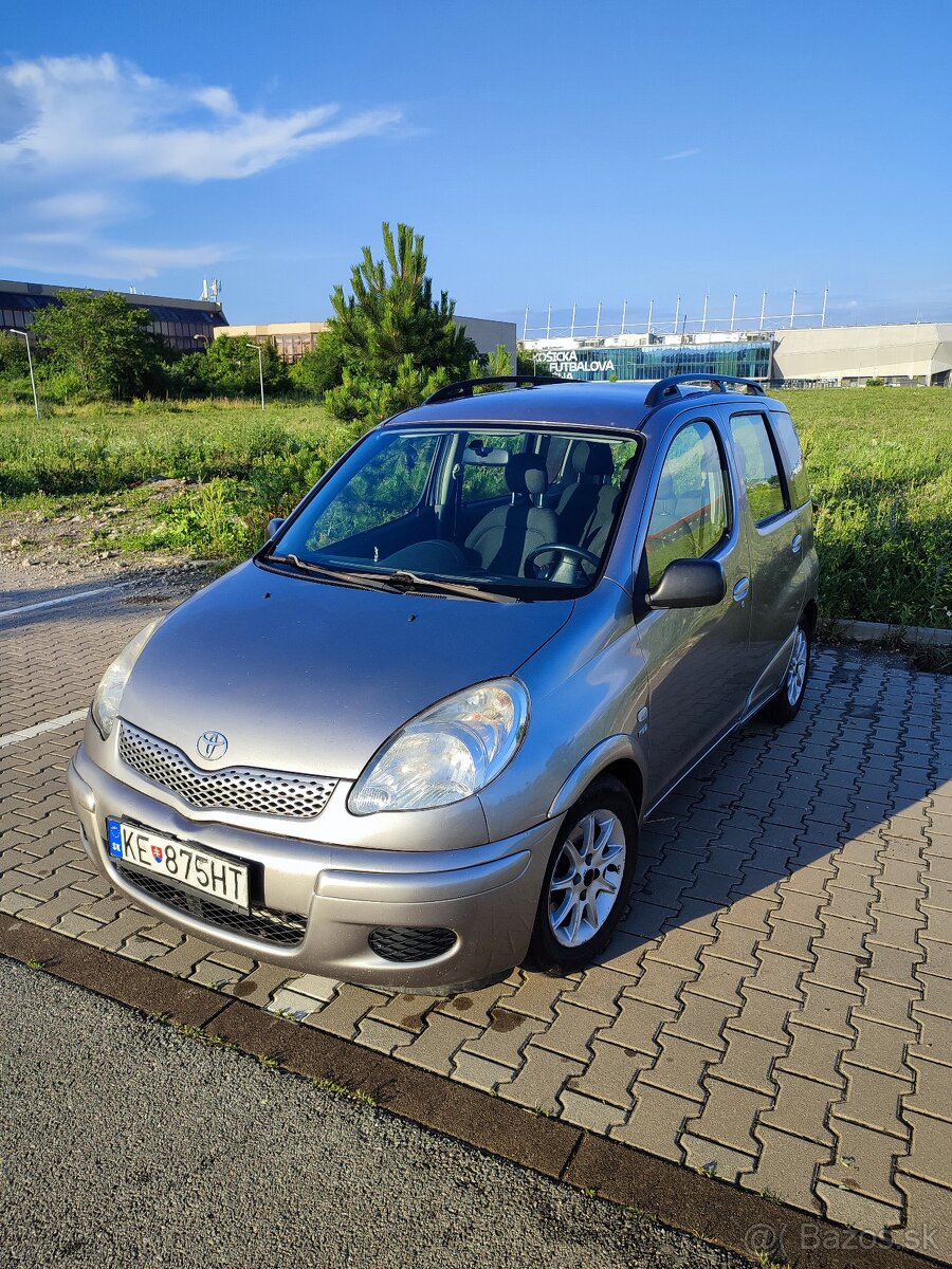 Toyota Yaris Verso