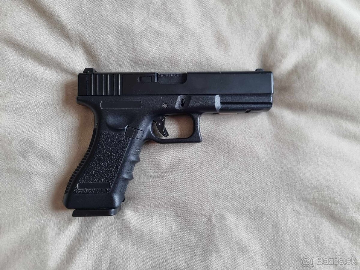 Predám Airsoft Zbraň Glock R18