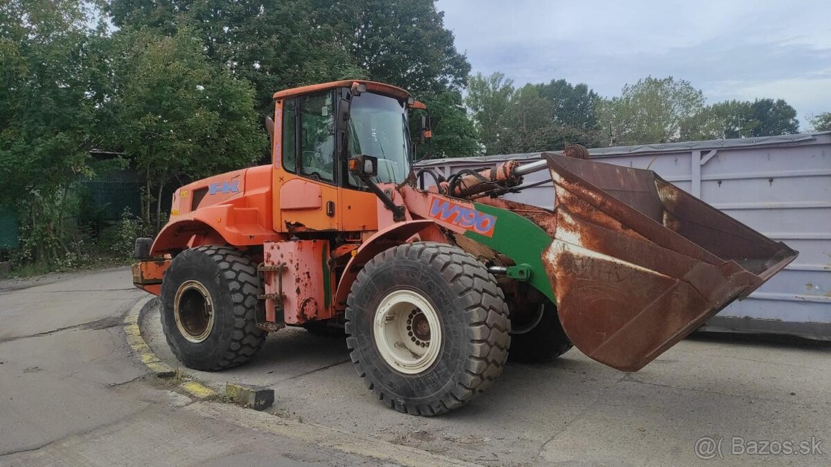 Hon, Čelný nakladač FIAT KOBELCO W190