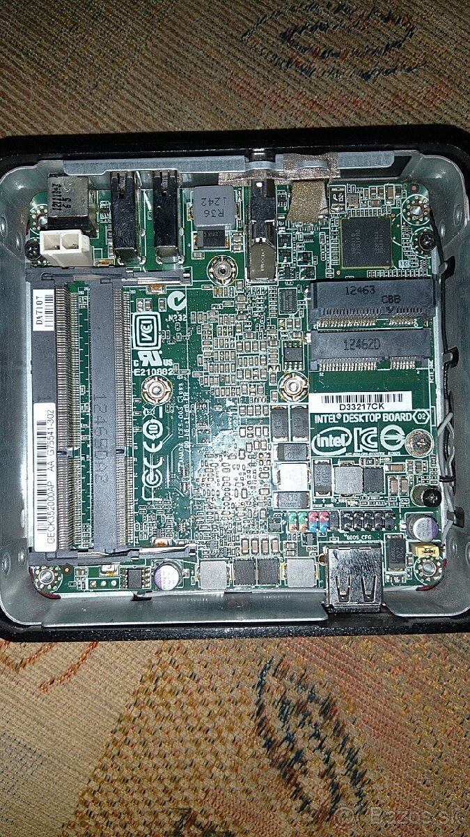 Intel NUC DC3217BY na ND