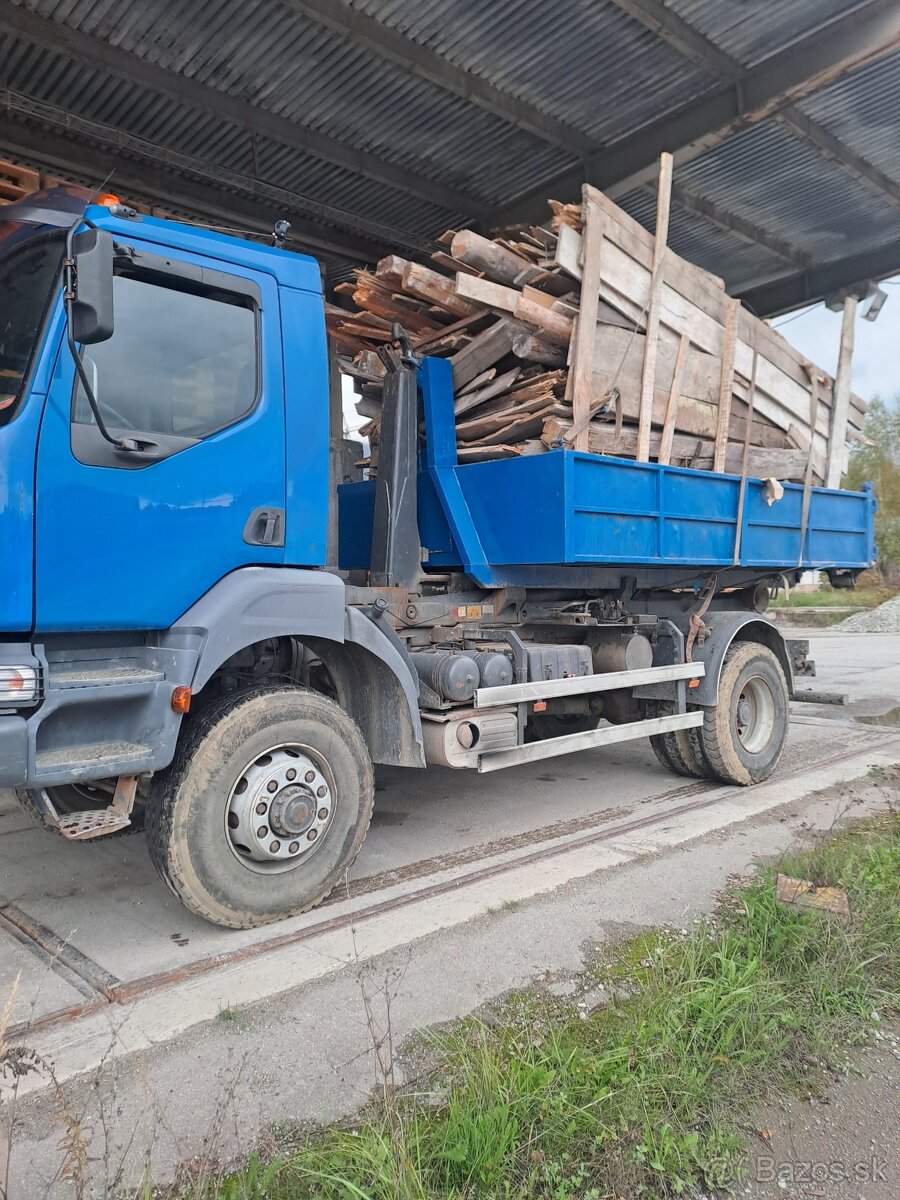 Renault kerax 4x4 hakovy nosič kontajnerov