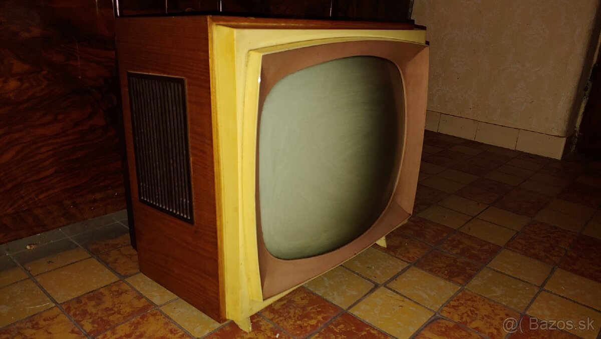 CRT TELEVÍZOR TESLA