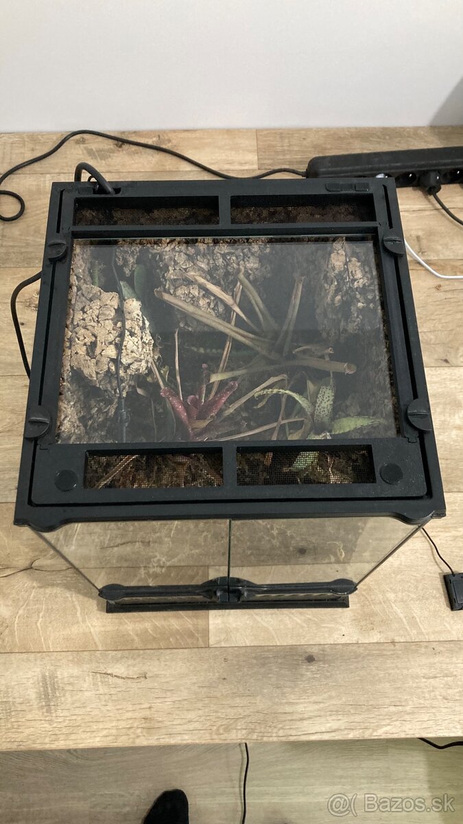 Kryt na terarium ExoTerra 30x30x45