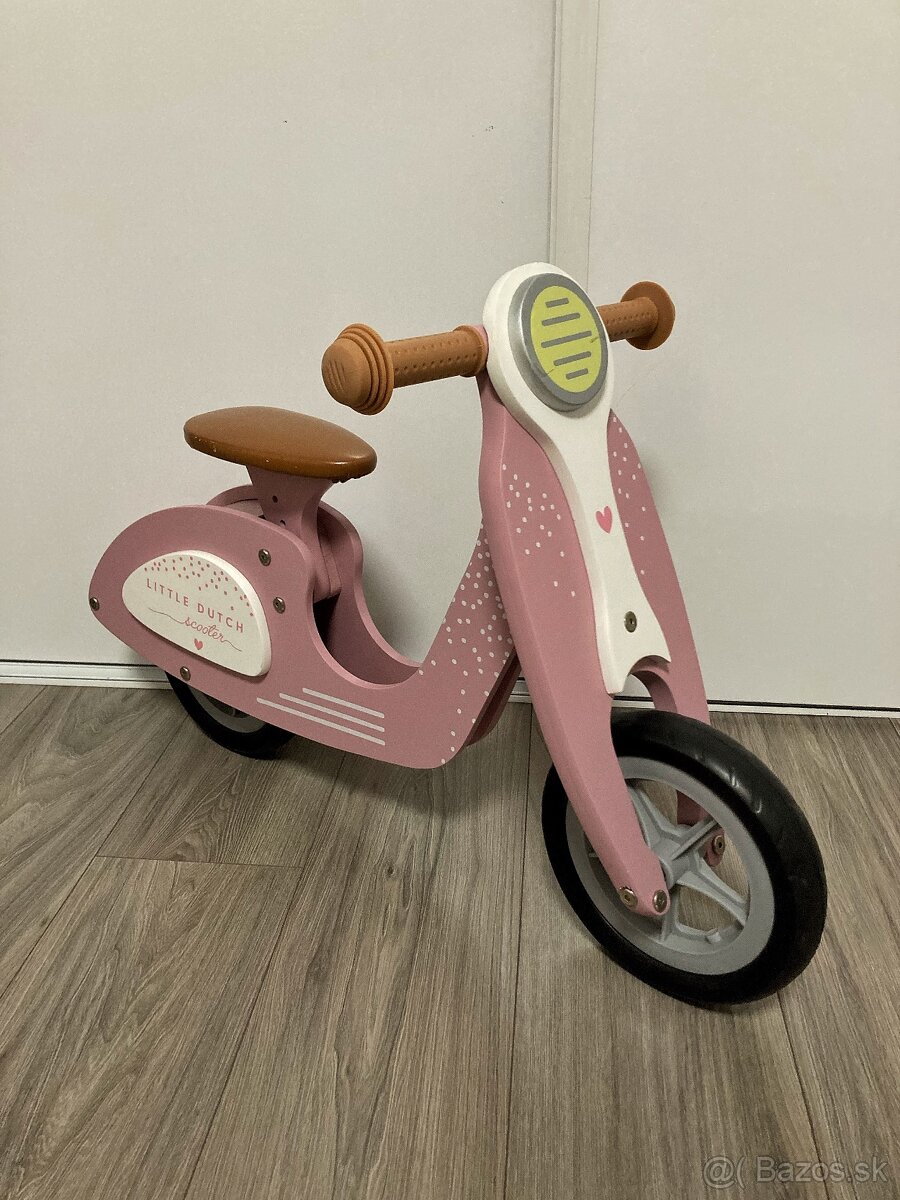 LITTLE DUTCH scooter