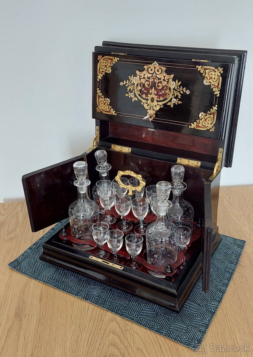 Likérnik Boulle, cave a liqueur, Vervelle, Napoleon III.