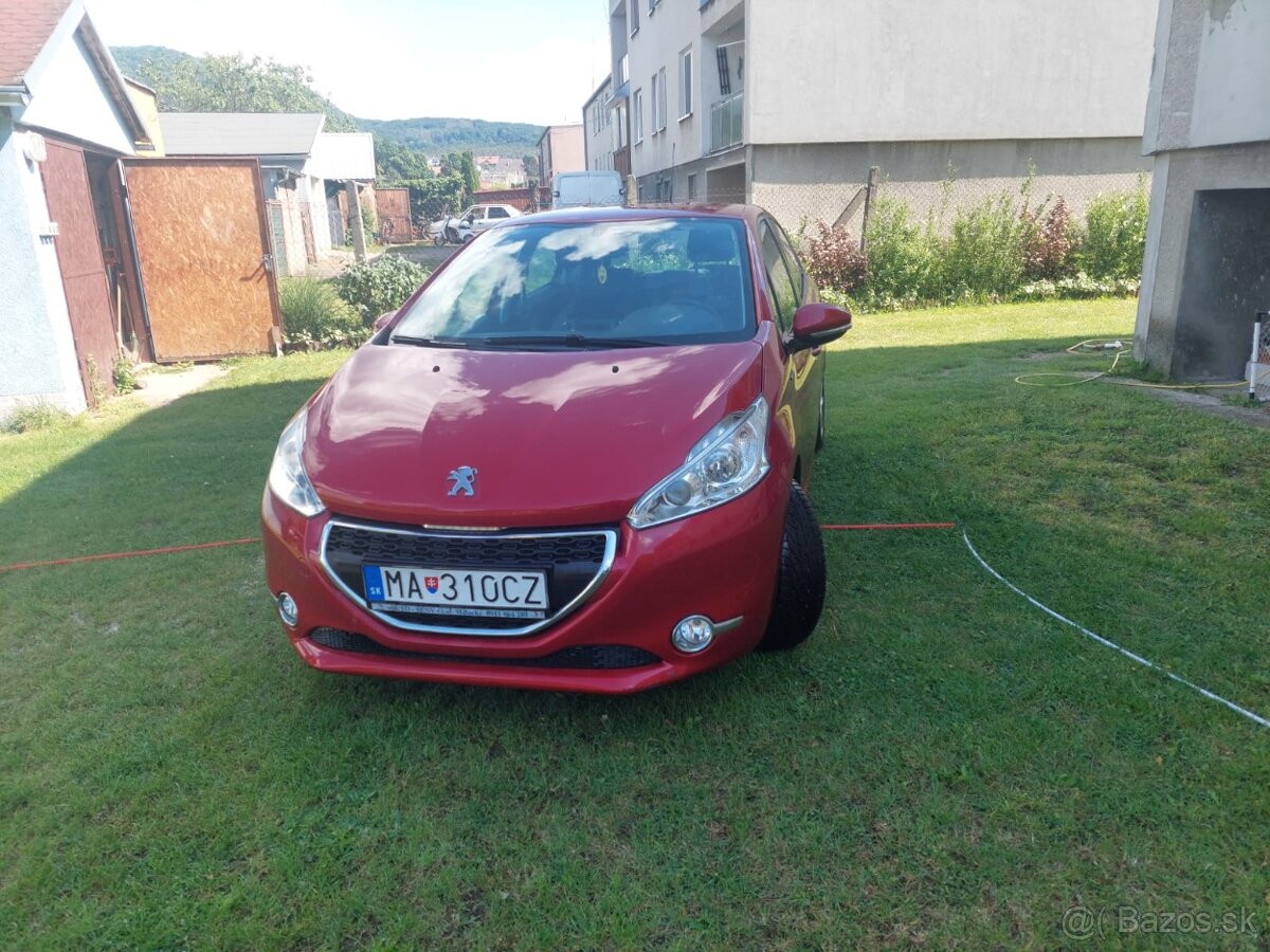 Predám peugeot 208 1,2 VTi 60kw