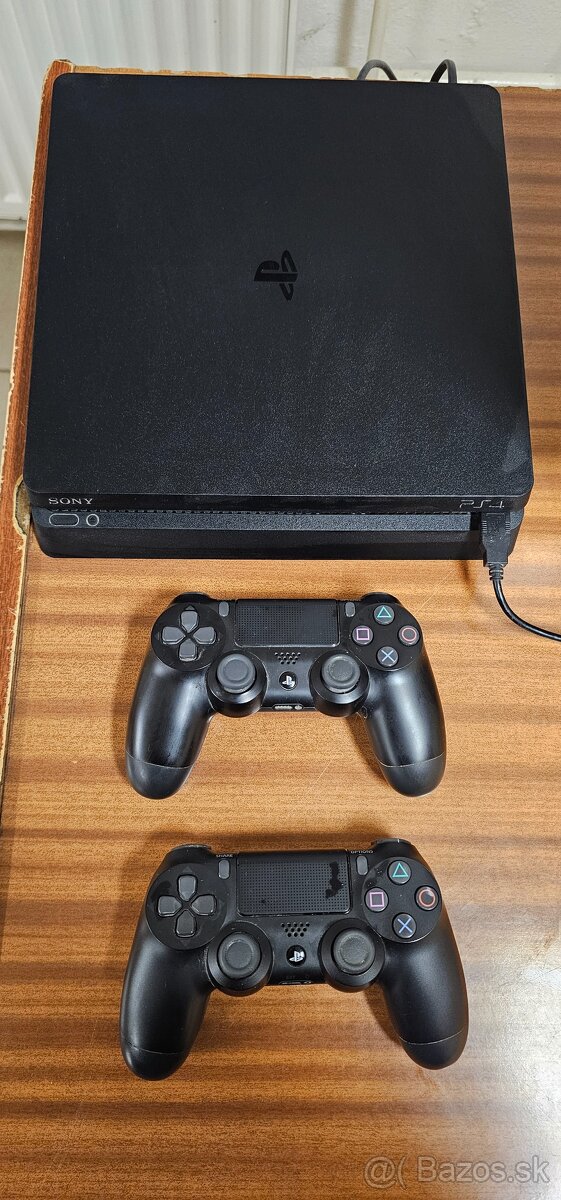 PS4 slim