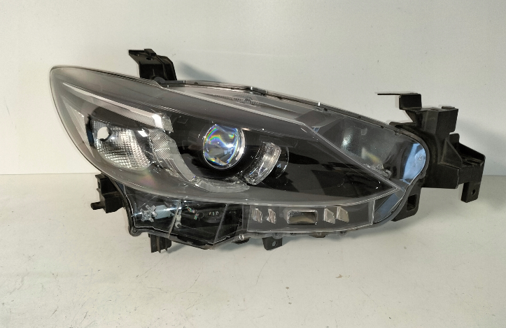 Mazda 6 GJ lift 2015-2018 pravé svetlo FULL LED