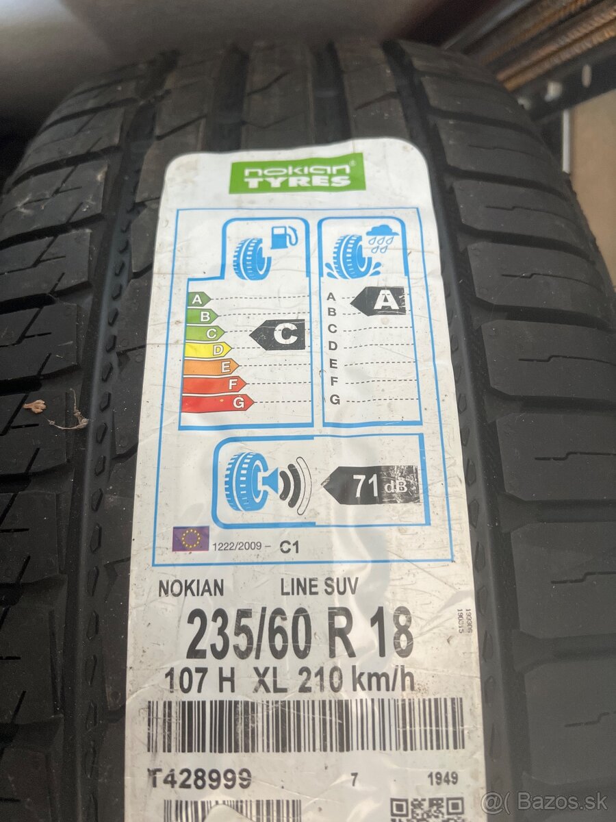 Nokian 235/60R18