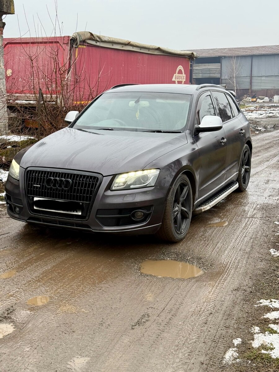 Rozpredam Audi q5 3.0 TDi 176kw quattro automat . Výbava :