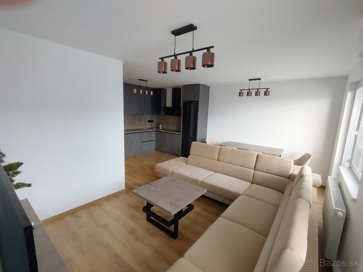 Prenajmem veľký 2-izbový byt 59m², Bratislava, Ovocné sady