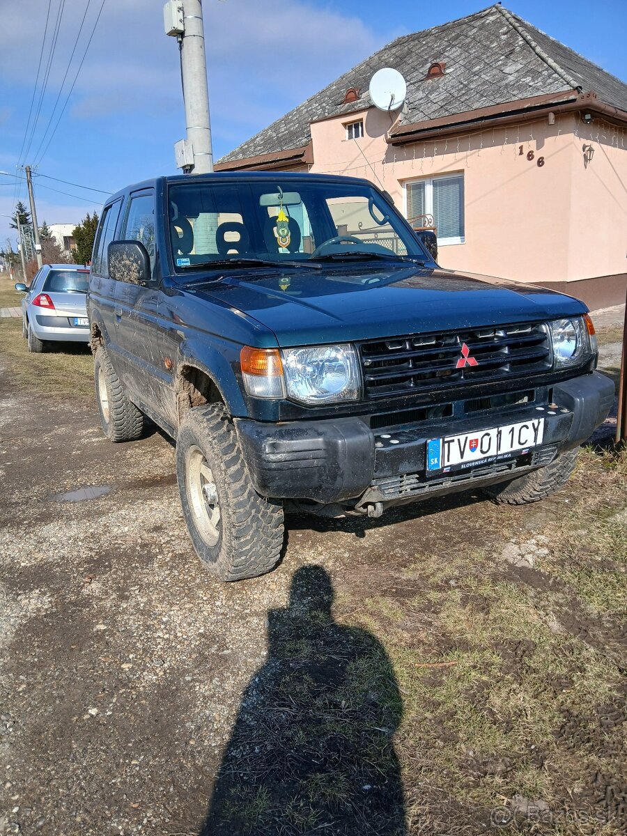 Predám Mitsubishi pajero 2... r.v 2000