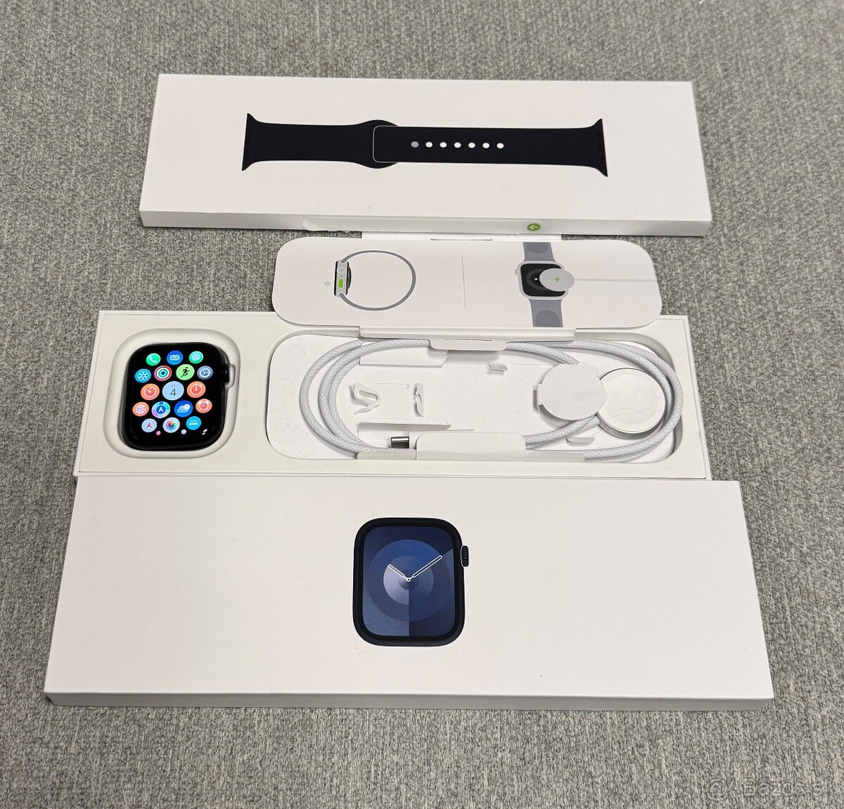 Apple Watch 9 45mm - rozbity spodok