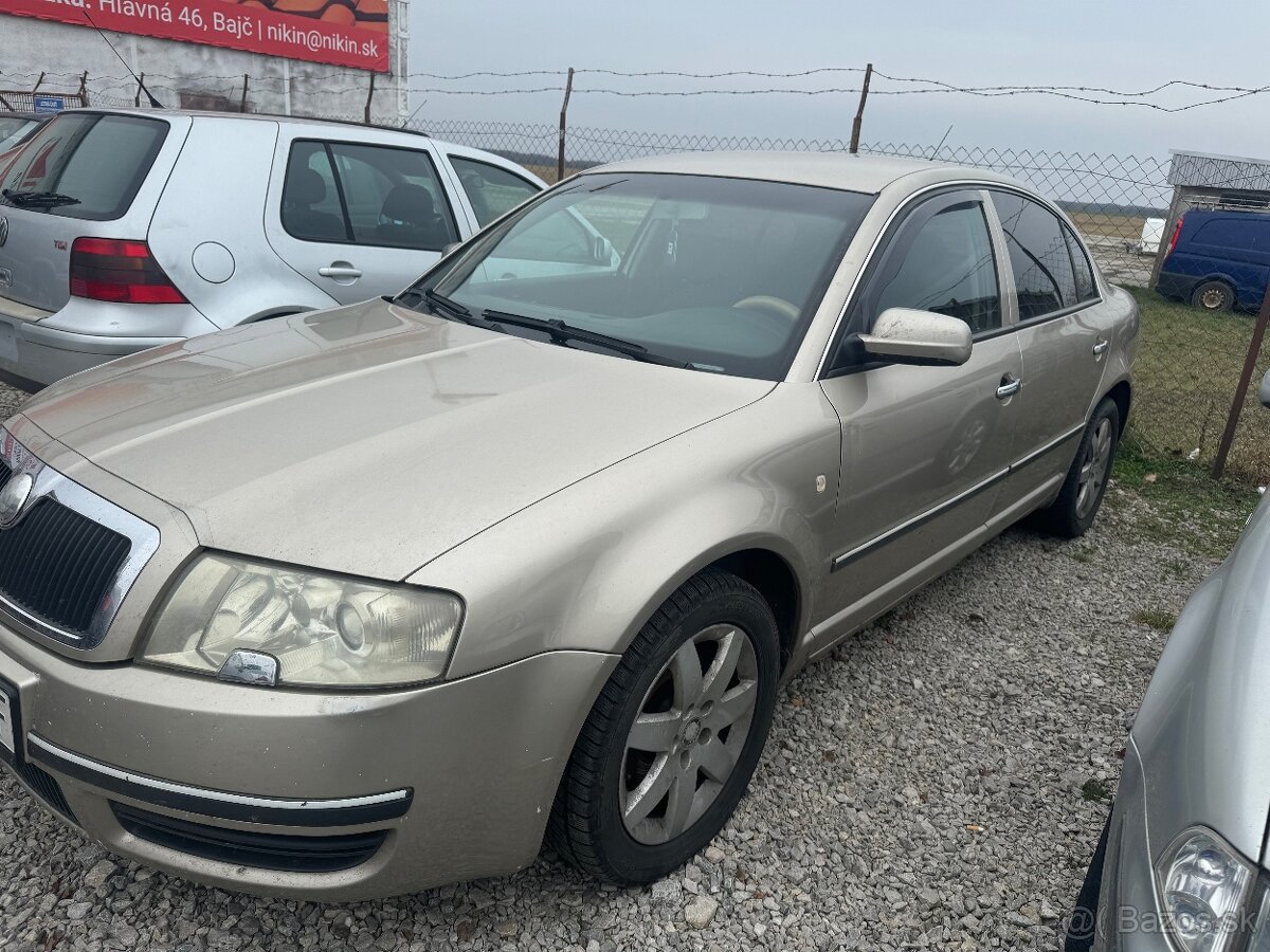 Škoda superb