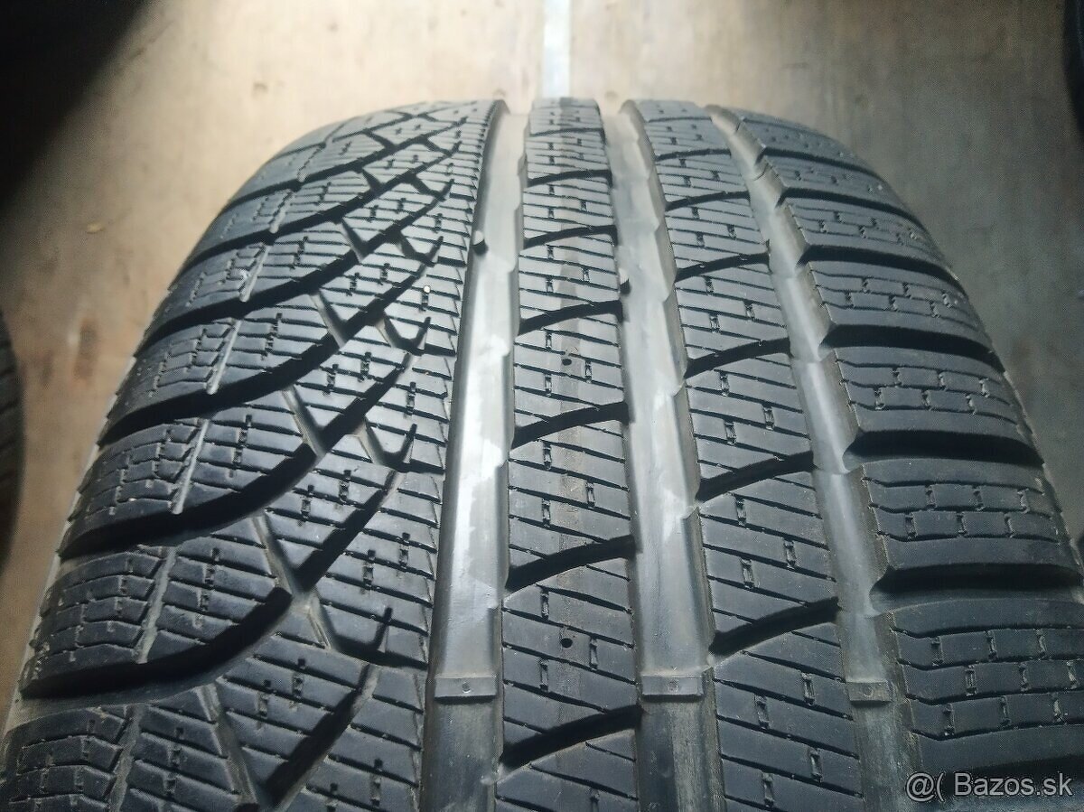 Zimné pneu Pirelli Pzero Winter 245/45 R20